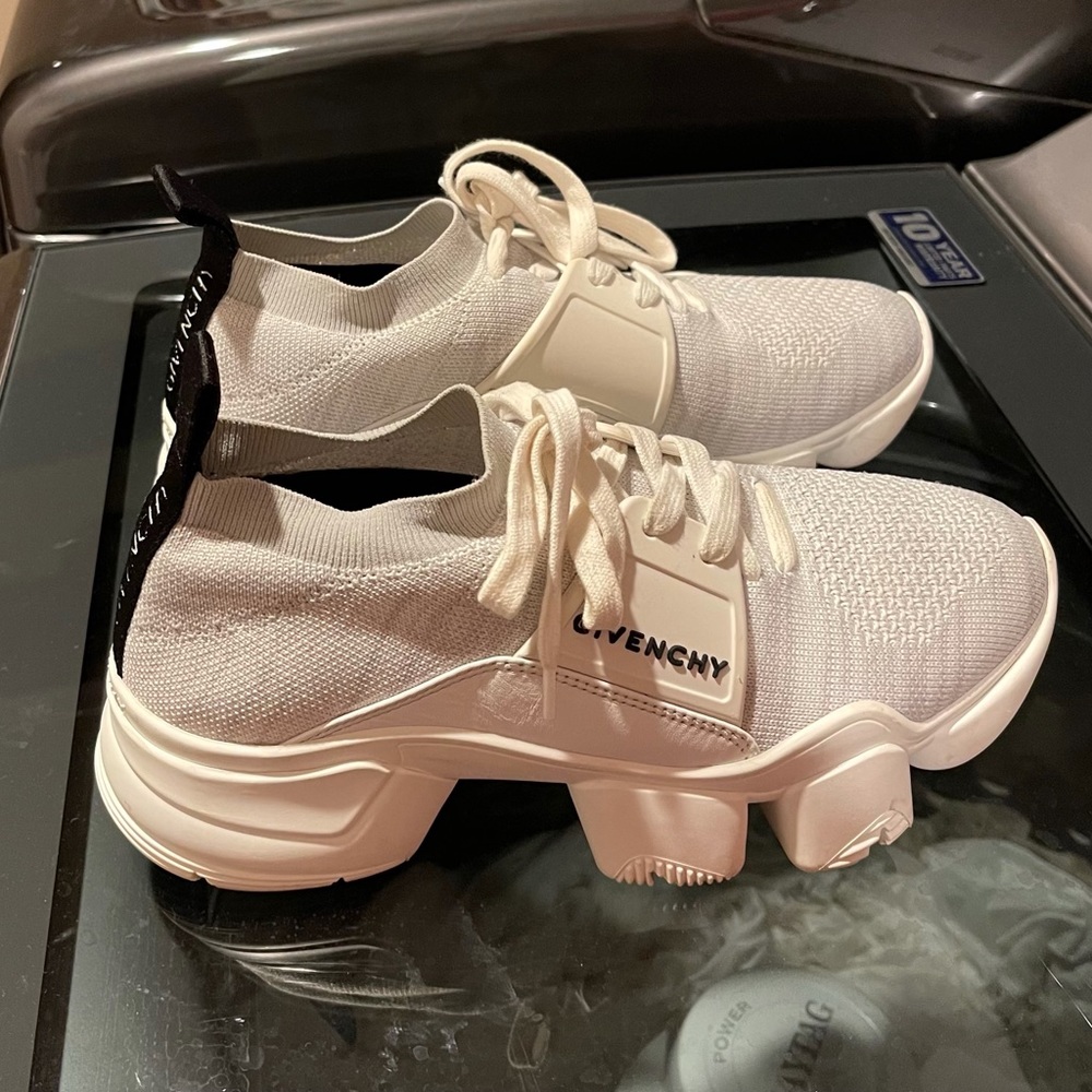 Givenchy Jaw Low Sock sneakers in white size 38 women’s